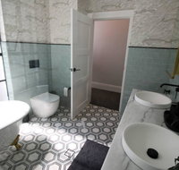 Sinjin unique luxury 6 bed house in Sydney city - Dalby Accommodation