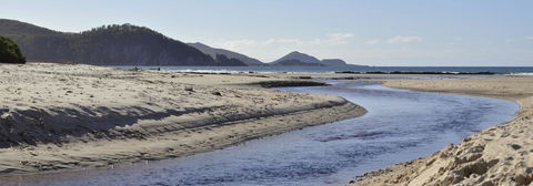 Sisters Beach Retreat - Dalby Accommodation 1