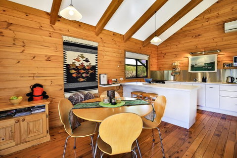 Siver Cabin - Dalby Accommodation 2