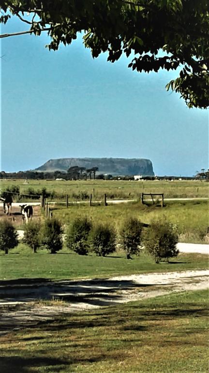 Sleepy Hollow Hideout - Hideout 1 - Dalby Accommodation 3