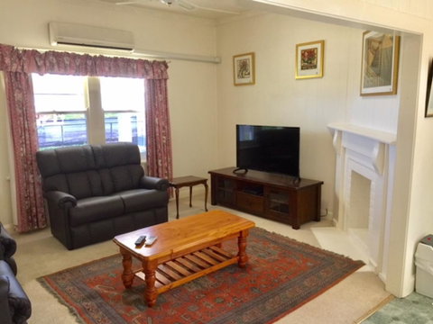 Smith Street Cottage Naracoorte - Dalby Accommodation 2