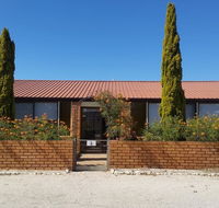 Smoky Bay Holiday House - Dalby Accommodation