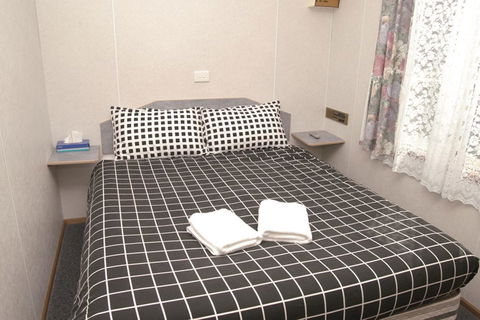 Smugglers Cove Holiday Village - Dalby Accommodation 3