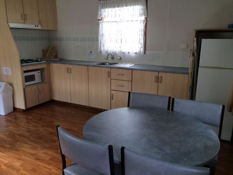 Smugglers Cove Holiday Village - Dalby Accommodation 1