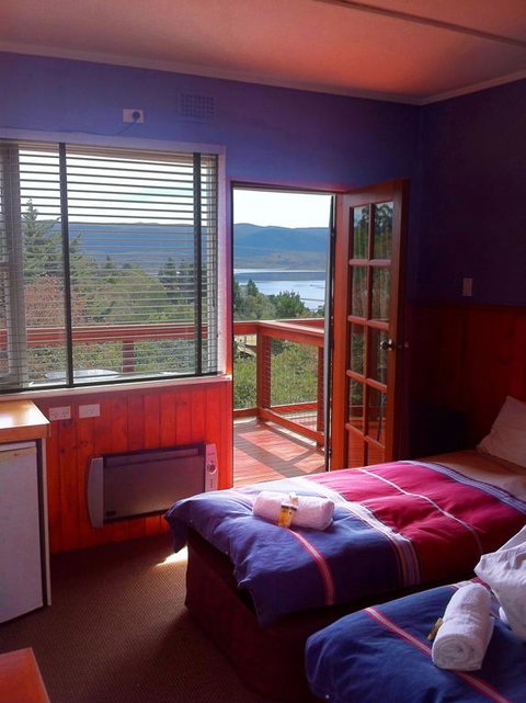 Snowview Units - Dalby Accommodation 3