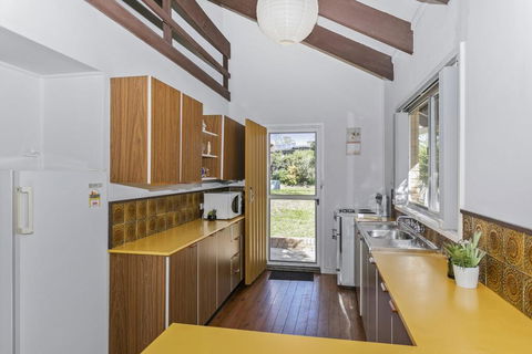 Soldier Crab Shack - 20 Macleay St - Dalby Accommodation 1