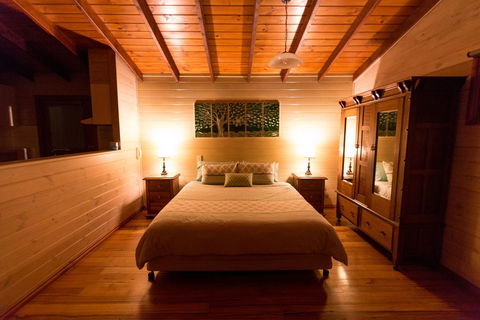 Southern Anchorage Retreat - Dalby Accommodation 1