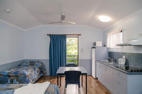 Southside Holiday Village - Dalby Accommodation 0