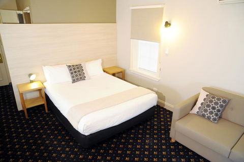 Sovereign Hill Hotel - Dalby Accommodation 1