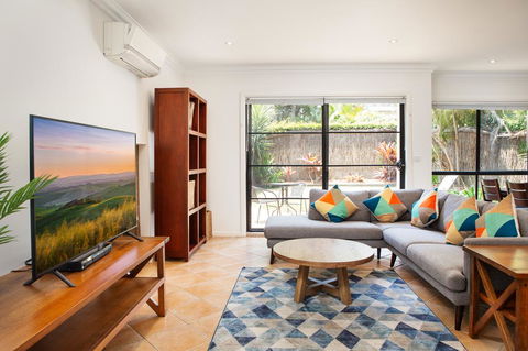 Spacious Home In The Heart Of Avalon Beach - Dalby Accommodation 0