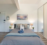 Spacious Studio 2mins to StationShopping Sleeps4 B - Dalby Accommodation