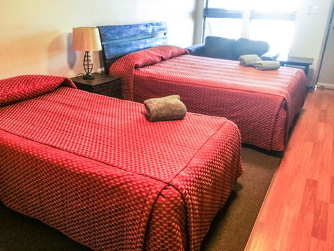 Spinifex Hotel - Dalby Accommodation 0