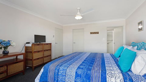 Spinnaker 102 - On The Lake! - Dalby Accommodation 3