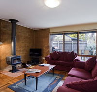 Split Point Cottages - Dalby Accommodation