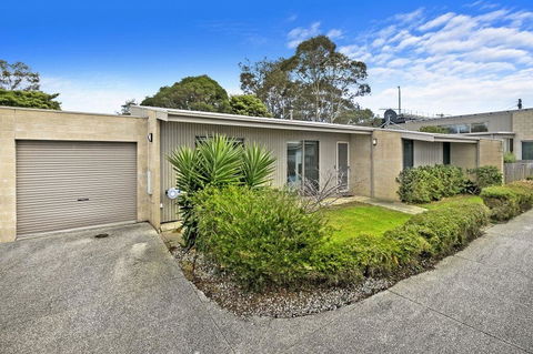 Spring Central 2-39 - Dalby Accommodation 1