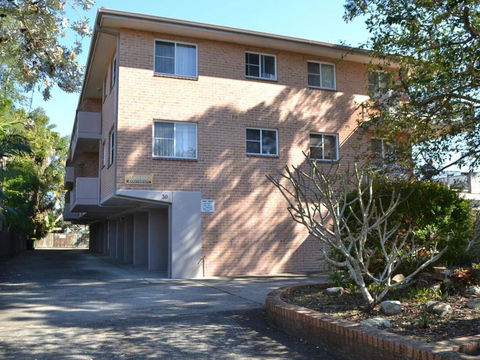 St James 6, Stylish Airconditioned Retreat - Dalby Accommodation 3