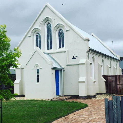 St James Converted Church - Dalby Accommodation 3
