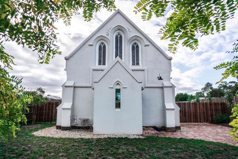 St James Converted Church - Dalby Accommodation 1