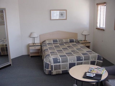 St Marys Park View Motel - Dalby Accommodation 1