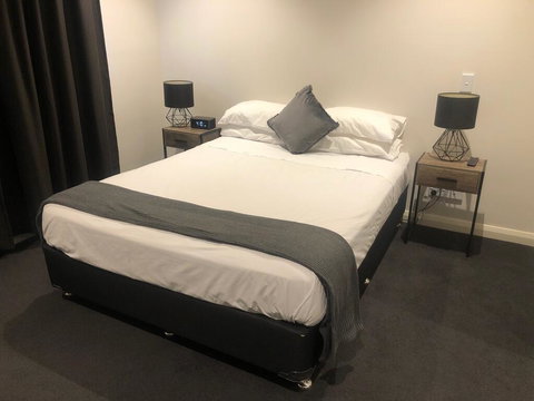 Station House Hotel - Dalby Accommodation 2