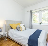 Stay at Meurant Wagga - Dalby Accommodation