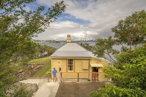 Steele Point Cottage - Dalby Accommodation 0