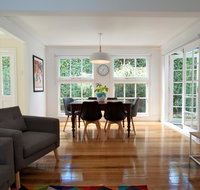 Strahan House - Dalby Accommodation