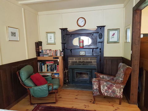 Stringer's Cottage - Dalby Accommodation 3