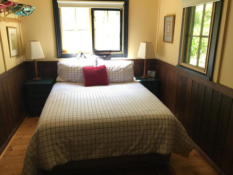 Stringer's Cottage - Dalby Accommodation 1