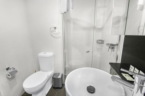 Stunning Views On The 41st Floor - Dalby Accommodation 3
