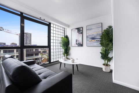 Stylish And Spacious Apt With Double Living Room - Dalby Accommodation 0