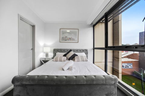Stylish And Spacious Apt With Double Living Room - Dalby Accommodation 3