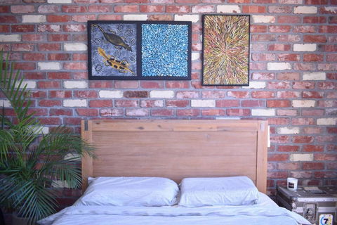 Stylish Modern Apartment Located In Marrickville - Dalby Accommodation 3