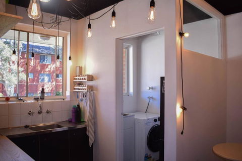 Stylish Modern Apartment Located In Marrickville - Dalby Accommodation 2