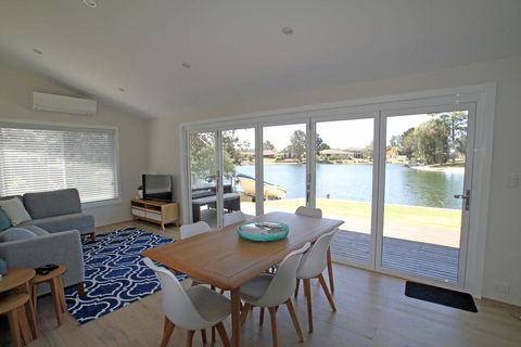 Summer's Exclusive Getaway - Dalby Accommodation 2