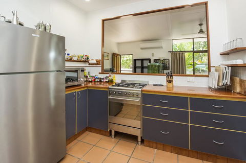 Sunbird Retreat - Dalby Accommodation 2