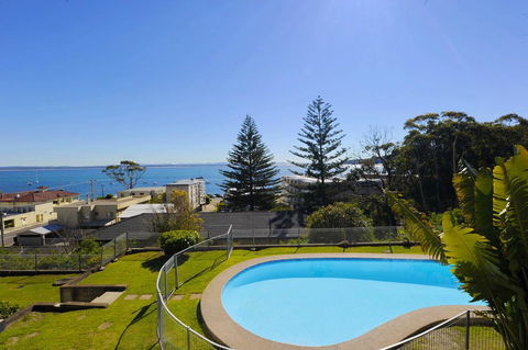 Sundeck Unit 6 - Shoal Bay - Dalby Accommodation 0