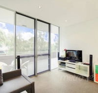 Sunny 3 Bedroom Apartment in Turrella - Dalby Accommodation