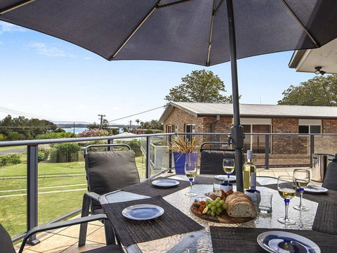 SunRay On Orama - Spacious With Great Views - Dalby Accommodation 0