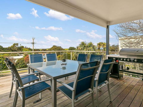 Sunrise At Smiths Beach - Dalby Accommodation 0