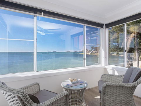 Sunrise Waters', 2/63 Soldiers Point Road - Stunning Waterfront Property - Dalby Accommodation 3