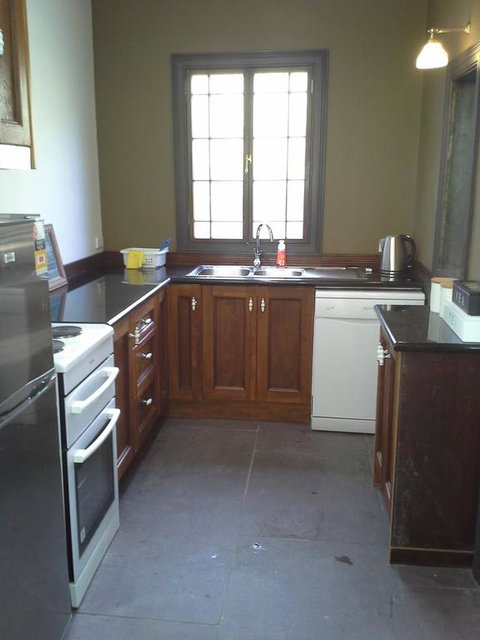 Sunset Cottages - Dalby Accommodation 3