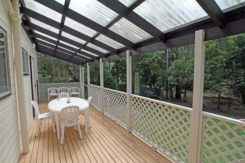 Surfer's Rest In Berrara - Dalby Accommodation 1