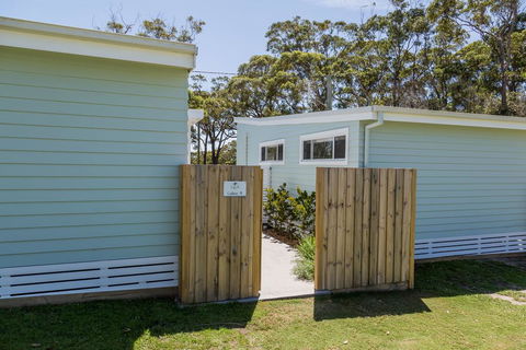 Surfside Cudmirrah Beach - Dalby Accommodation 3