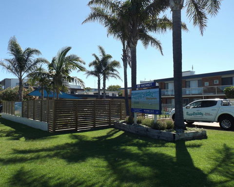 Surfside Merimbula Holiday Apartments - Dalby Accommodation 1