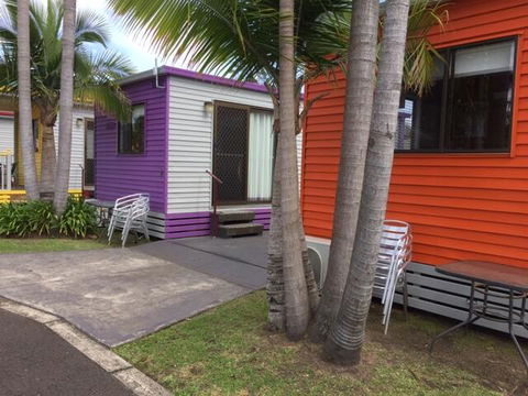 Sussex Palms Holiday Park - Dalby Accommodation 0