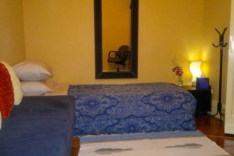 Sydney Airport Executive Homestay - Dalby Accommodation 3