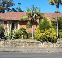 Sydney House - Dalby Accommodation