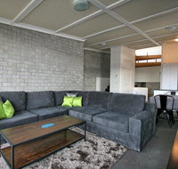 Tanderra 18/28 Park Road - Dalby Accommodation