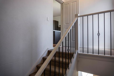 Tasha's Apartments On Kerry - Dalby Accommodation 3